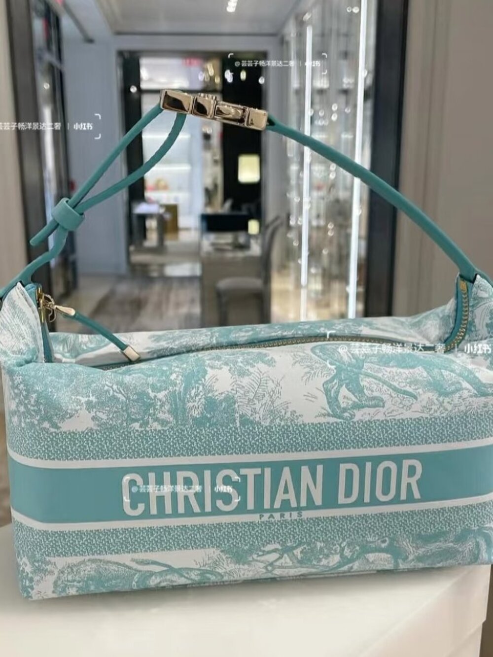 99% NEW DIOR BAG